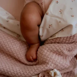 Gebreid ledikantdeken - Fleece - Roze - Essentials