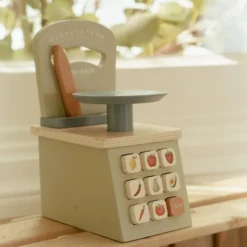 Houten speelweegschaal - Groen - Essentials