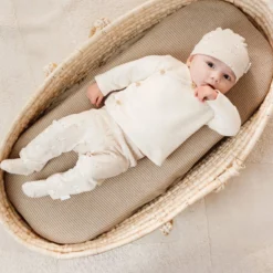 Mutsje - Beige - Newborn Naturals - Little Goose